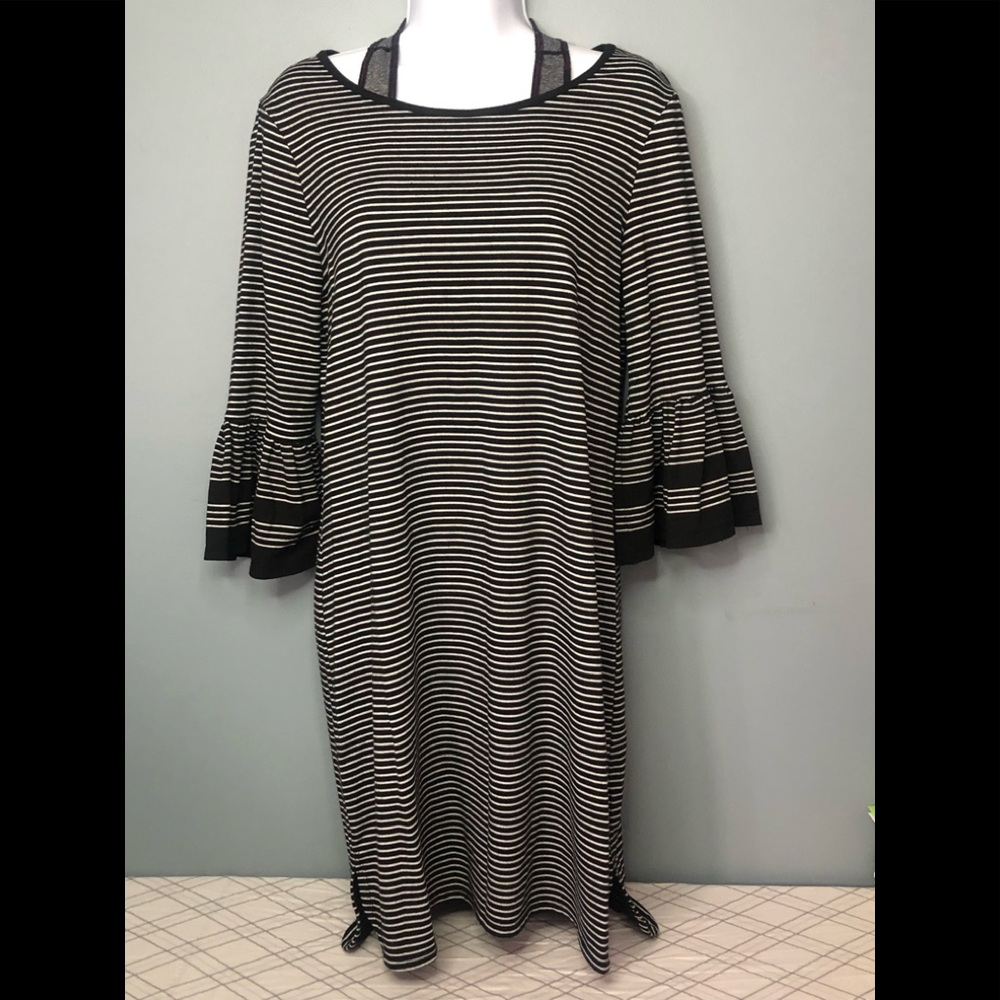 Max Studio dress - Picture 2 of 6